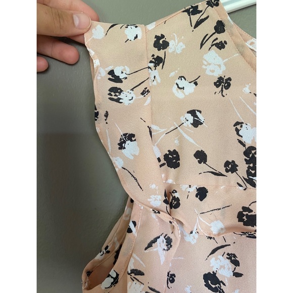 Worthington Floral Top - Picture 3 of 3